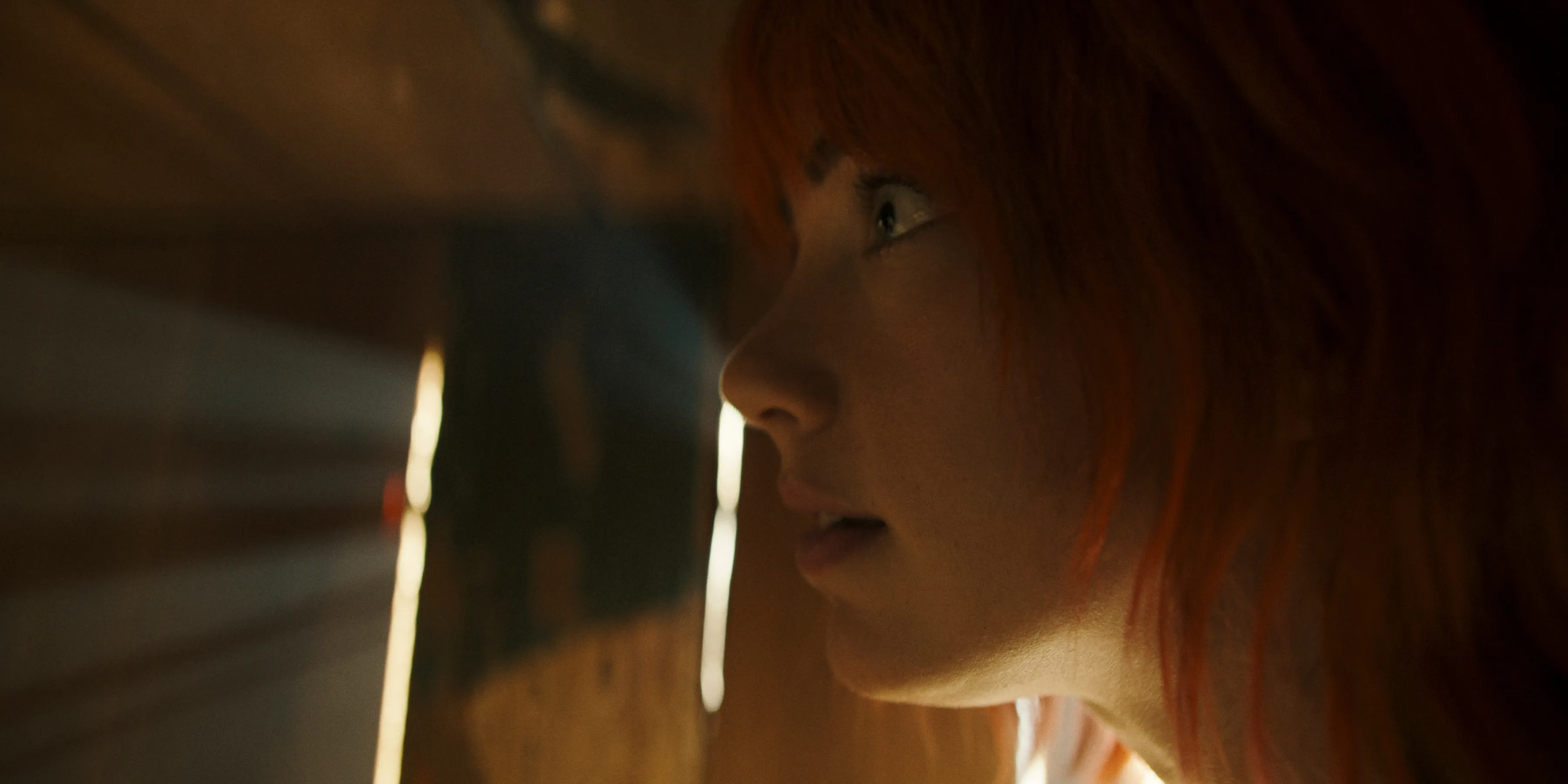 閉じ込められた箱の外は...