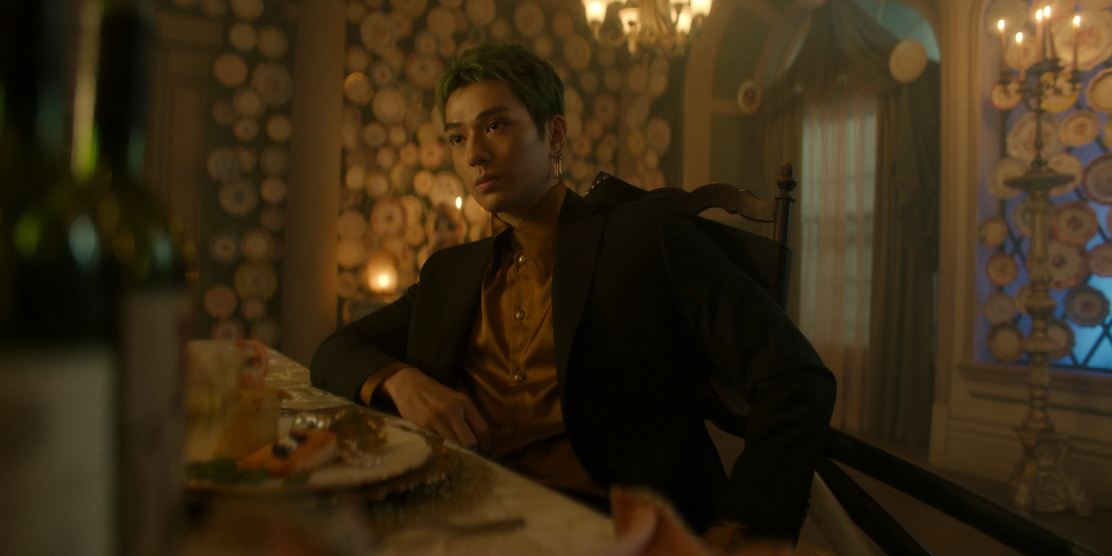 剣士たるもの正装も着こなす