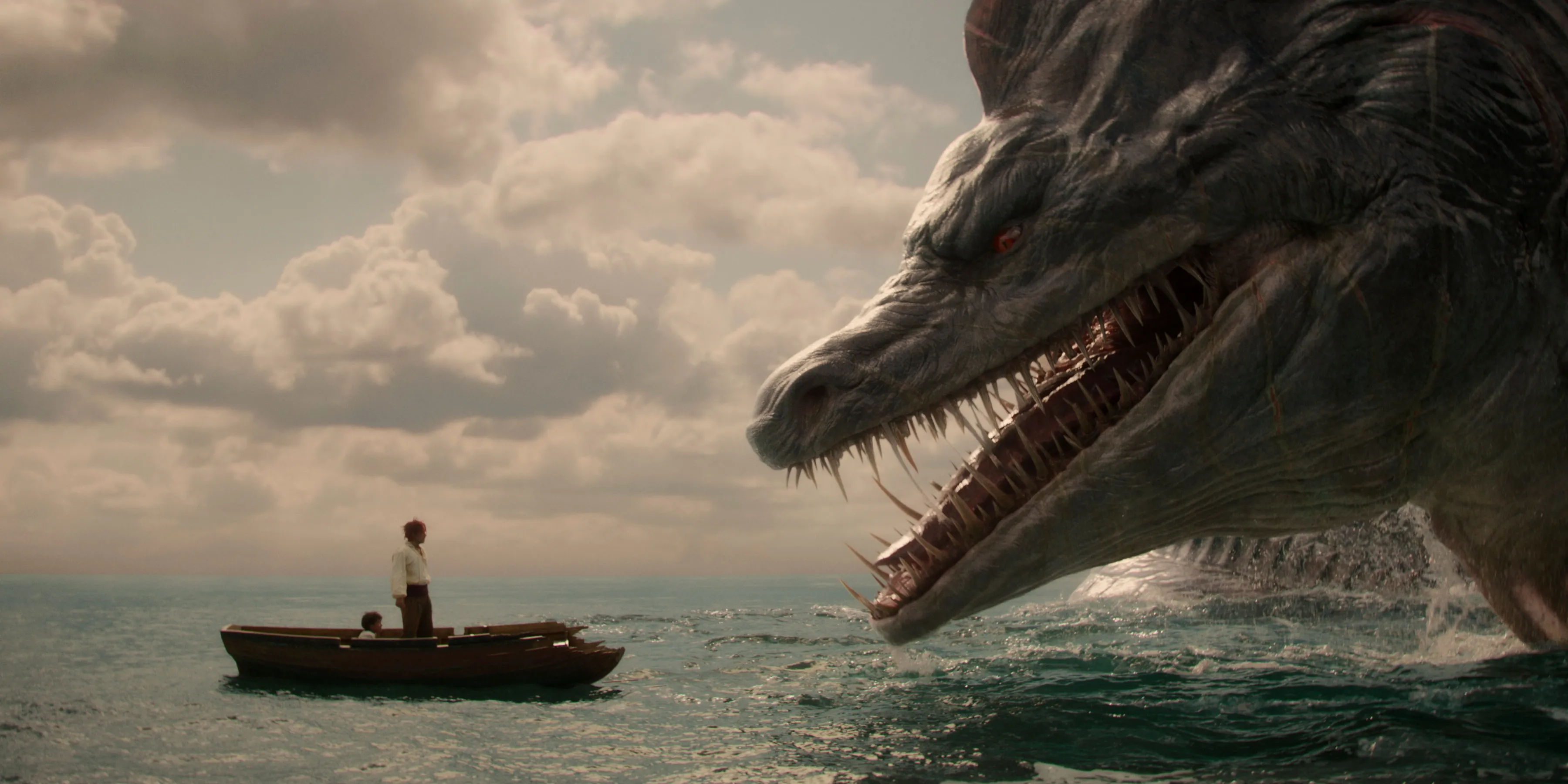 身を挺してルフィを守る